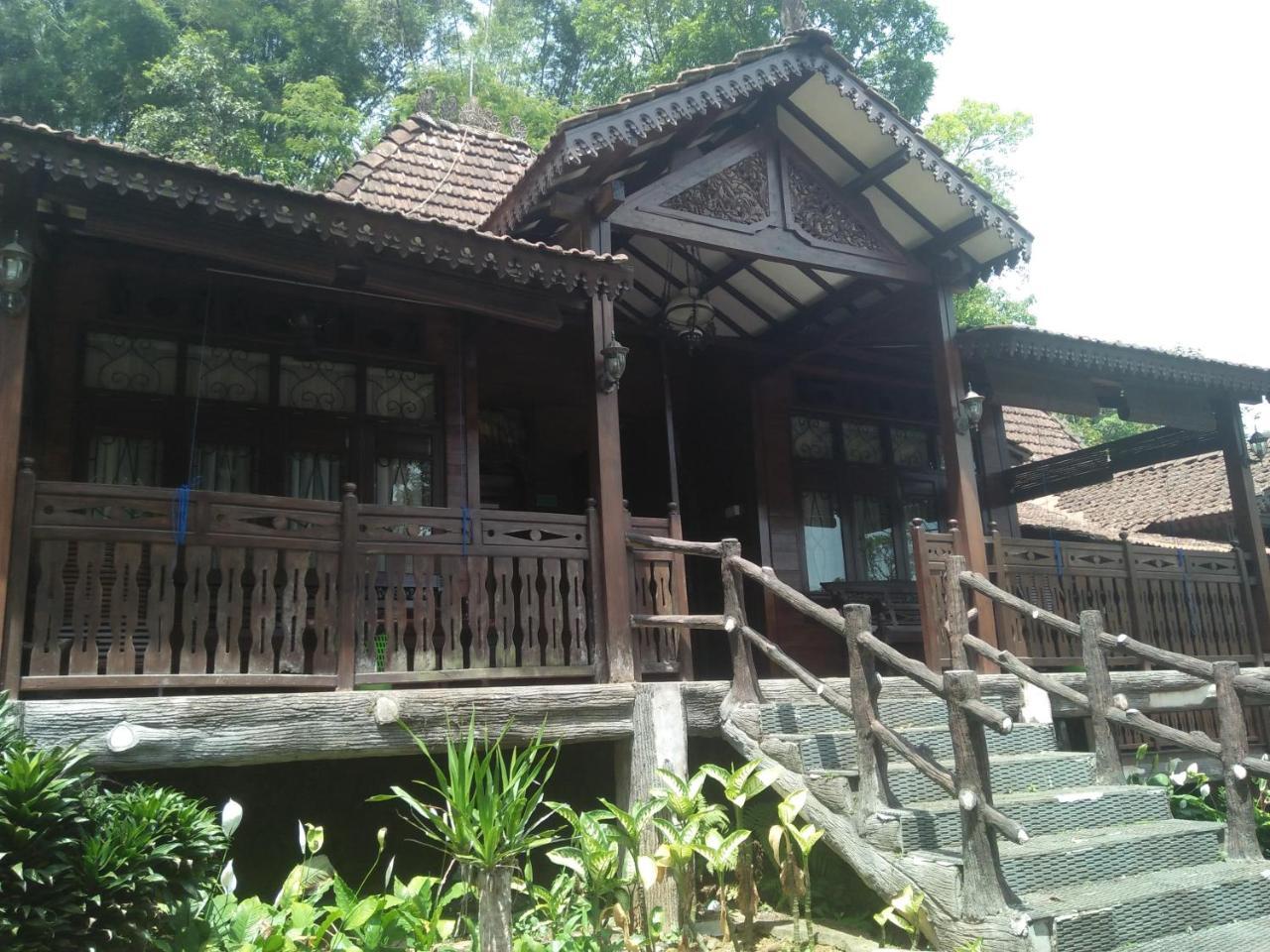 Green Valley Resort Bandungan Zewnętrze zdjęcie